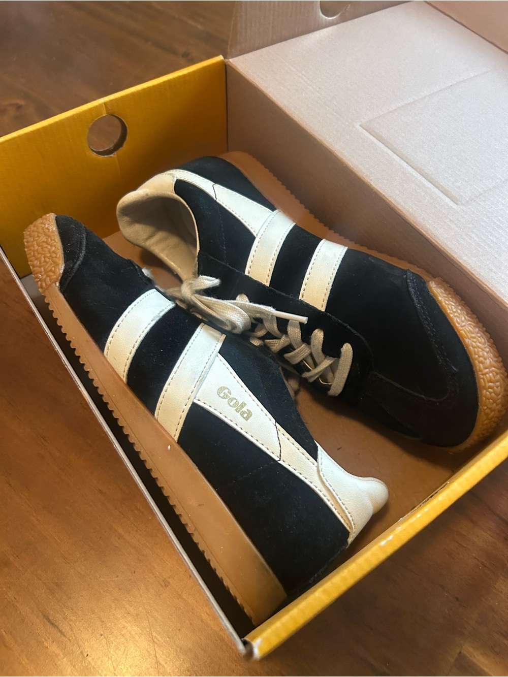 Gola Black with White Stripes Men's Retro Sneakers